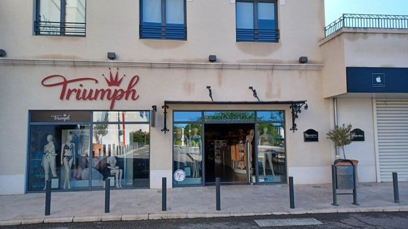 TRIUMPH, store et outlet