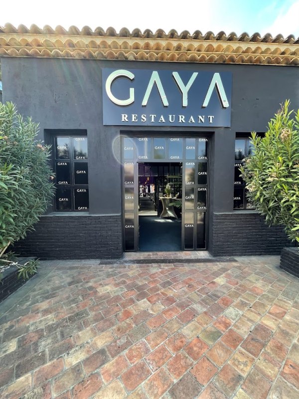 LE GAYA